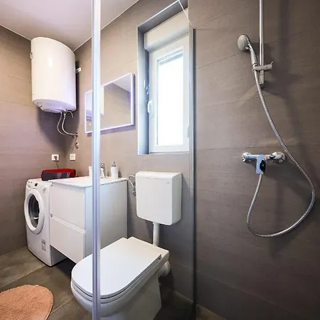 Ana Apartment
